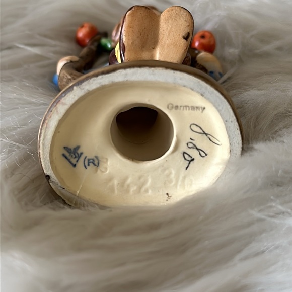 Goebel Hummel | Apple Tree Boy Figurine TMK-2 - Picture 6 of 7